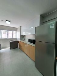 Blk 352 Clementi Avenue 2 Shopping Centre (Clementi), HDB 3 Rooms #529579011